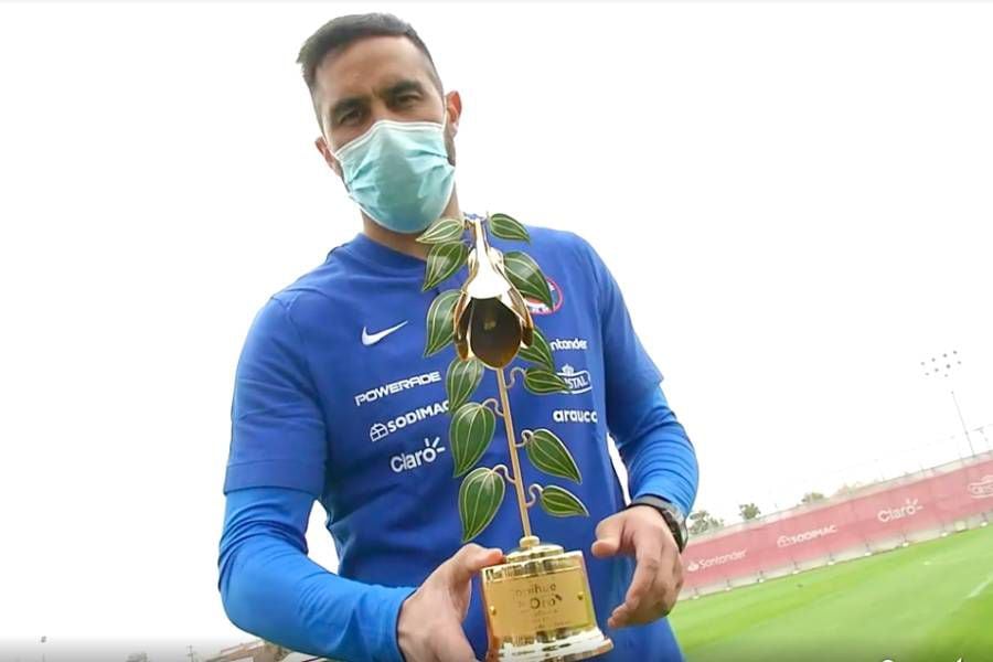 Semana redonda: Claudio Bravo brilló en la Roja y ganó el Copihue como mejor deportista de la década