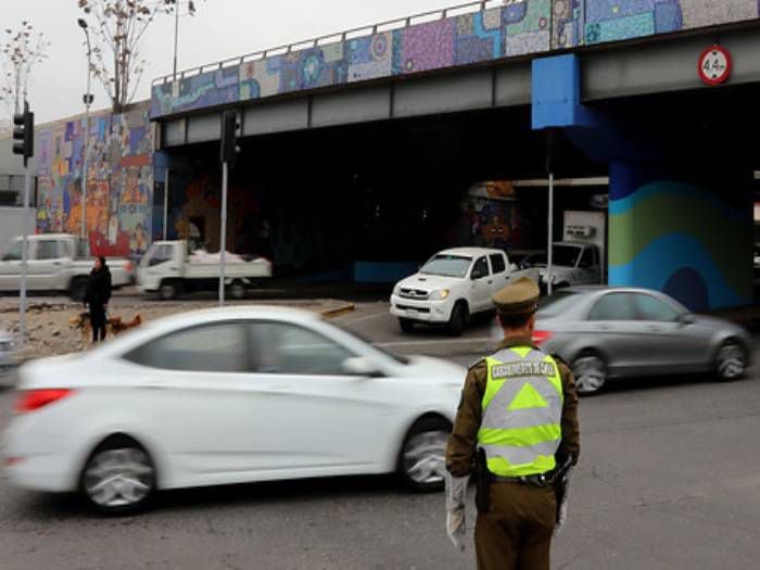 Se confirma mito urbano: Carabineros sale con orden de sacar cuota mínima de partes