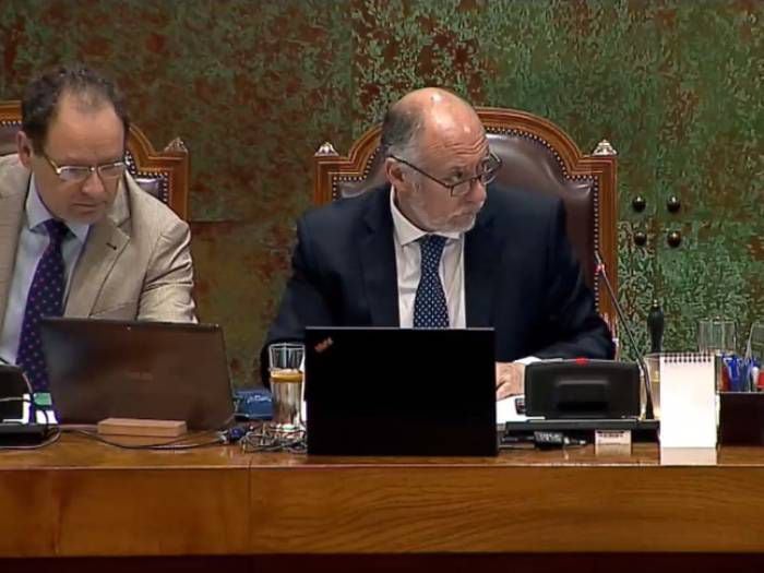 [Video] La frustrada intervención de Joaquín Lavín Jr: no estaba en el Congreso