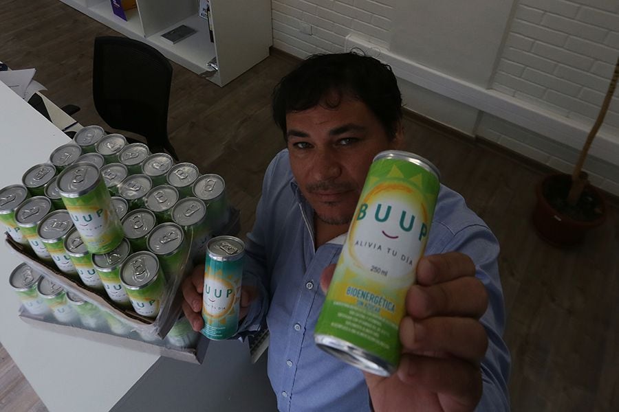 Emprendedor creó remedio 100% chileno para la caña