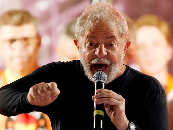 Lula desiste de ser candidato a la presidencia en Brasil