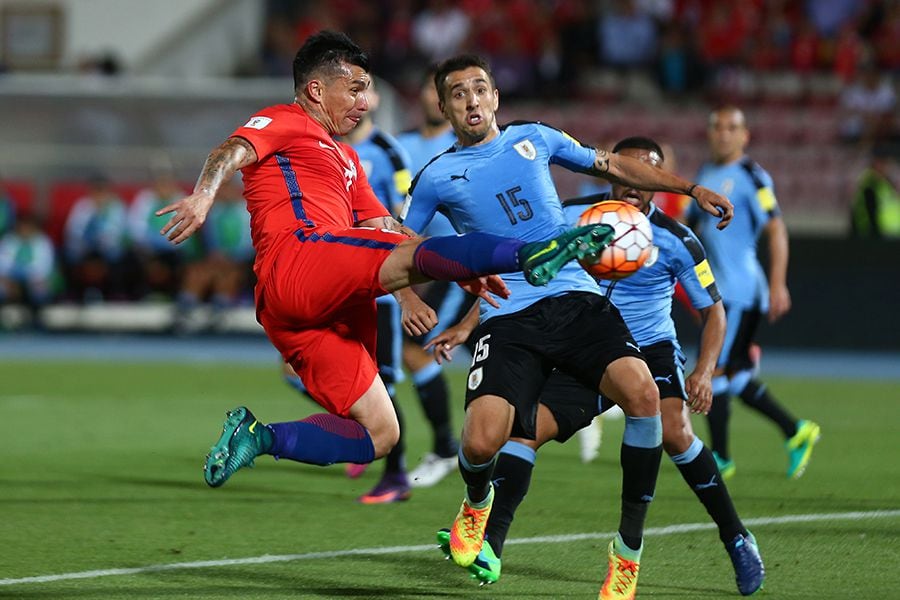 Clasificatorias: vuelven a chutear el debut de la Roja