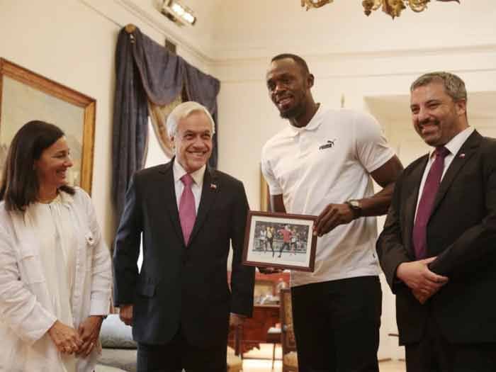 El comentado meme que Sebastián Piñera le mostró a Usain Bolt