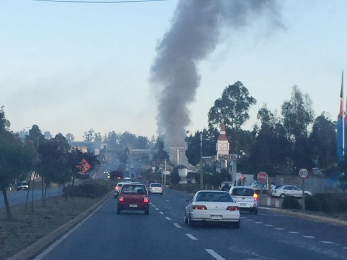 Incendio afecta motel de Javier Margas en el Camino Internacional