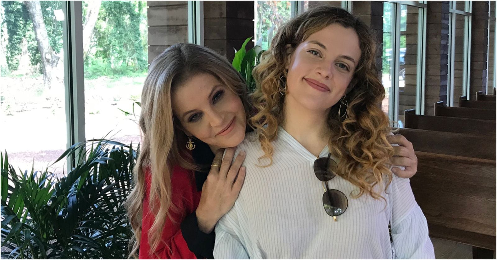 Lisa Marie Presley y Riley Keough