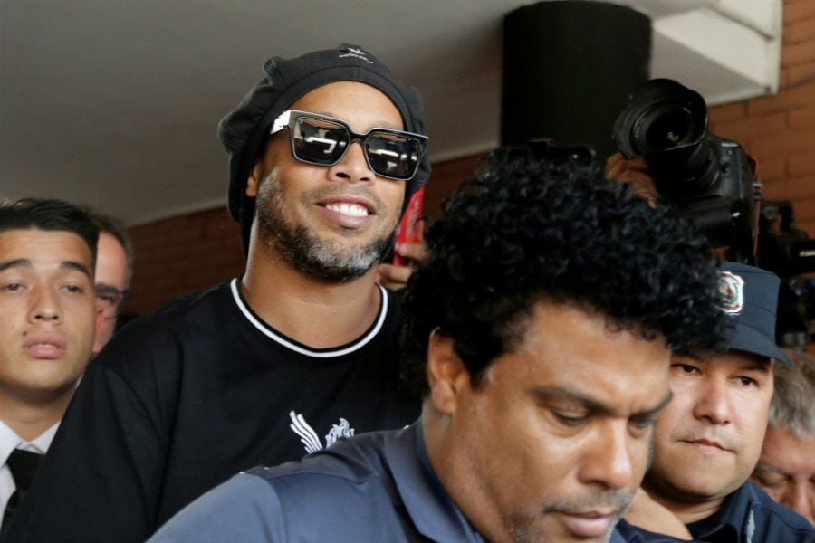 Habló el fiscal del caso Ronaldinho: ¿por qué el brasileño sigue preso?