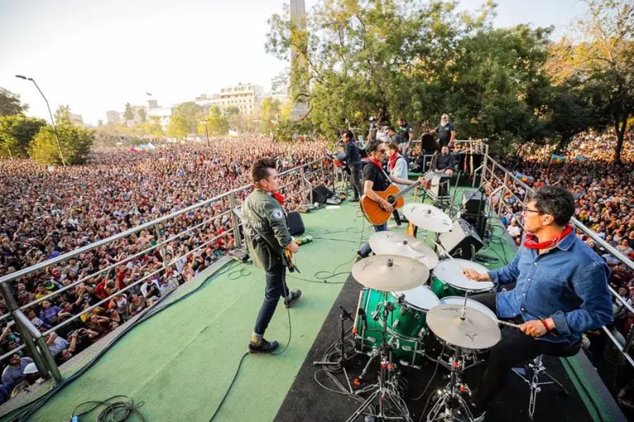 ¡Vuelven Los Bunkers! Cómo se está gestando el retorno de la última gran banda chilena