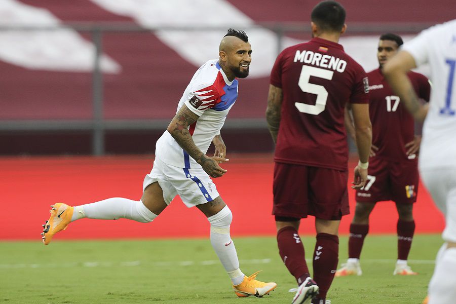 Arturo Vidal se mete entre los goleadores históricos de la Roja