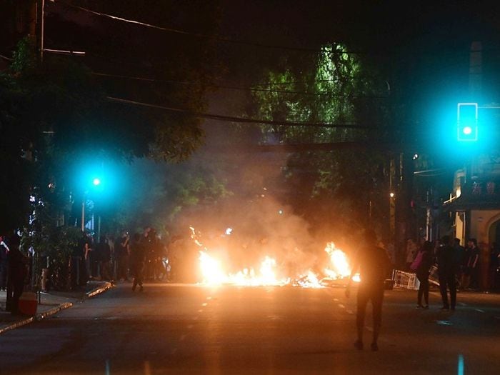 Balance tras marcha por muerte de comunero mapuche: 40 detenidos y vehículos quemados