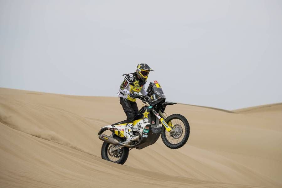 Dakar: Giovanni Enrico finaliza primero en los quads, mientras que Quintanilla cae