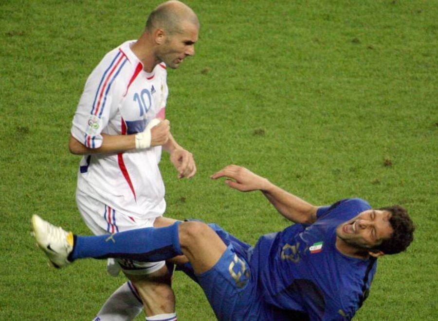 "Prefiero a tu...": Cuando Zidane le dio un feroz cabezazo a Materazzi en el Mundial de Alemania