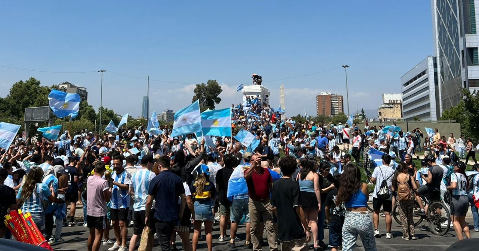 Argentinos - Plaza Italia