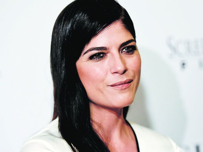 Selma Blair hace frente a su calvario