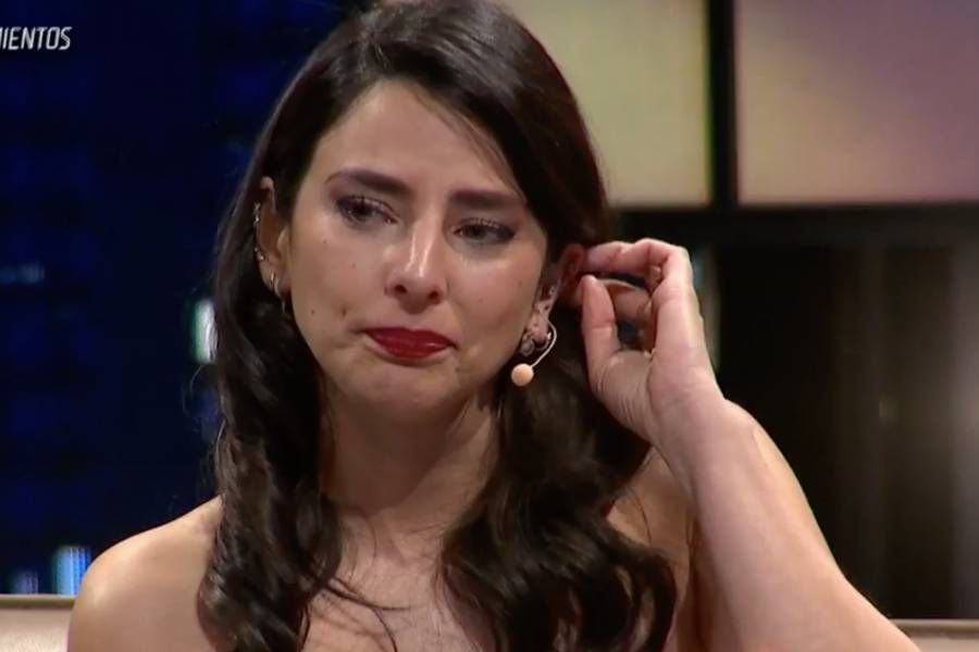 "No me quiero emocionar...": Daniela Castillo se quebró al recordar a su papá fallecido