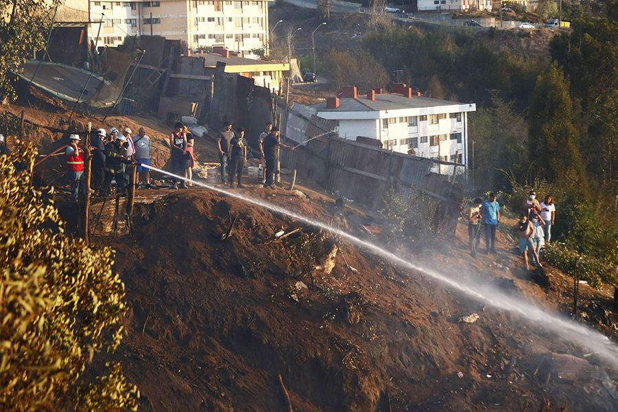 VALPARAISO: Incendio forestal en Rodelillo. 18/11/2019