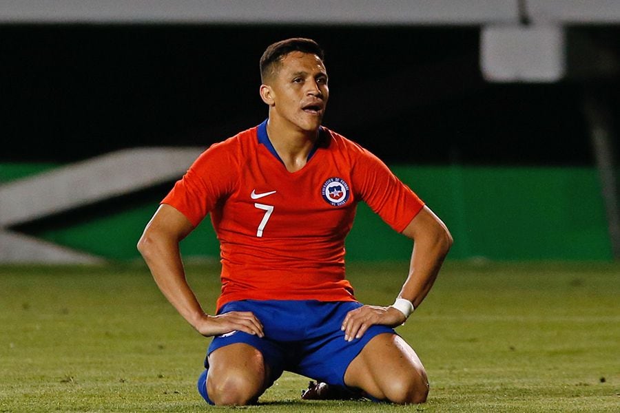 Alexis Sánchez viaja a Brasil metiendo miedo con su tobillo