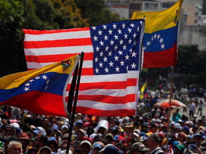 Conflicto en Venezuela eleva la tensión entre EEUU y Rusia