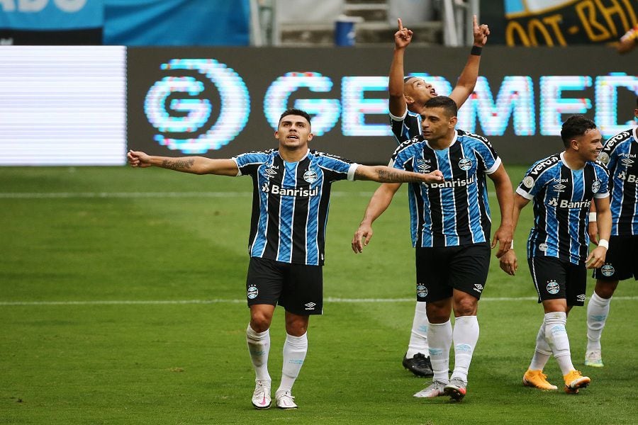 Recontra golazo: Pinares anota su primer tanto en Gremio