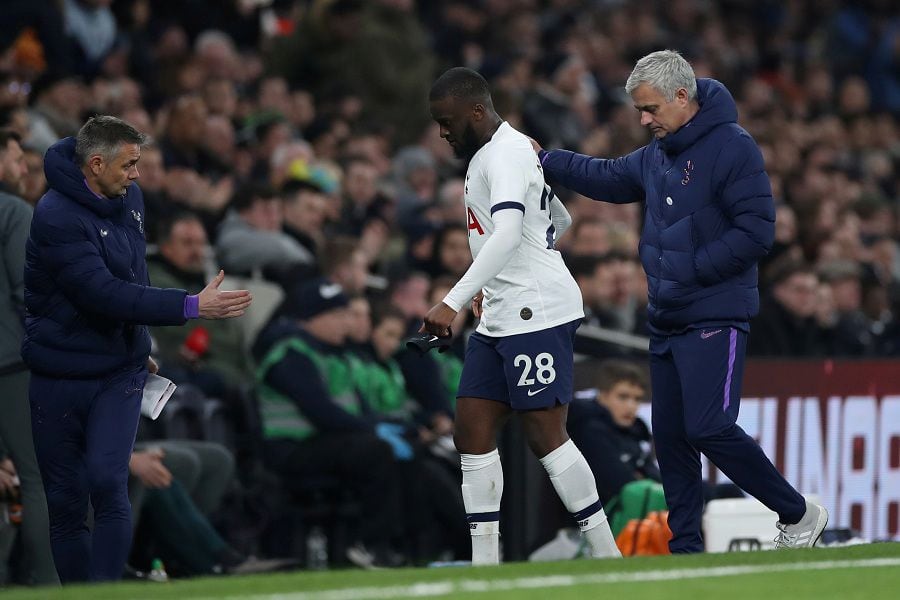 "Reconozco mis actos": Mourinho en la polémica tras reunirse con su plantel en un parque de Londres en plena cuarentena