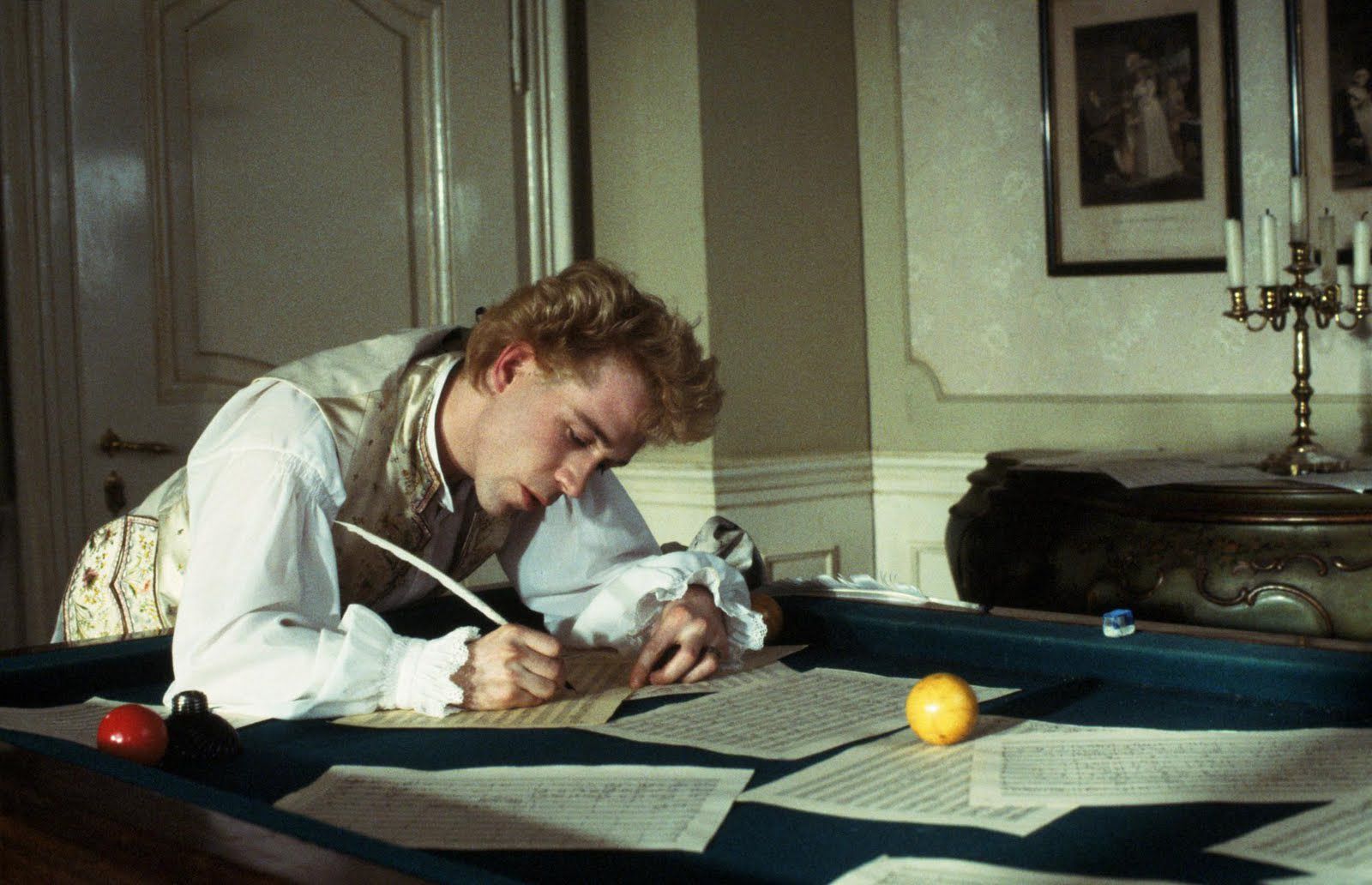 Tom Hulce como Mozart en Amadeus