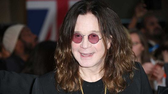 Ozzy Osbourne cancela show para someterse a cirugía