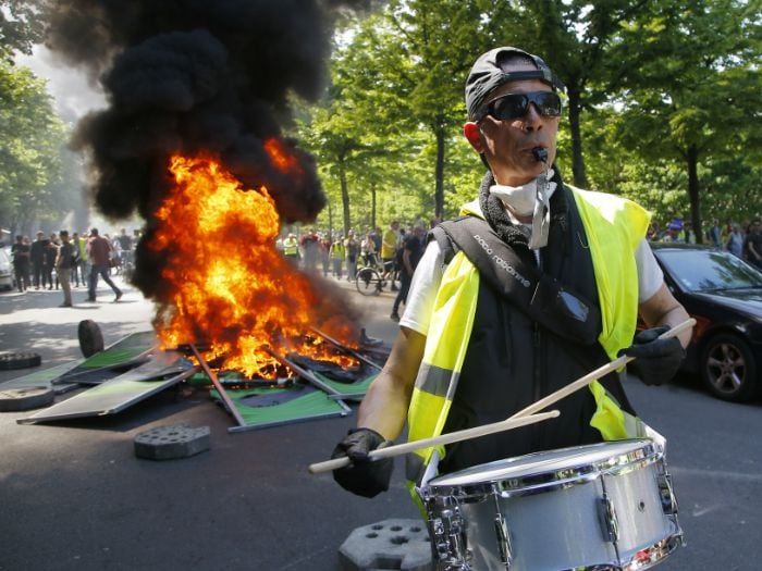 Protesta de "chalecos amarillos" termina con más de 120 detenidos