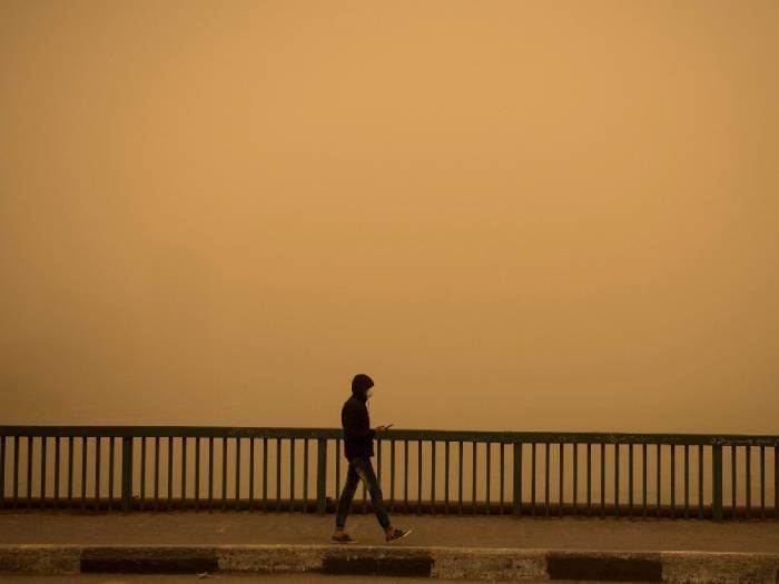 Las apocalípticas imágenes que dejó una tormenta de arena en El Cairo