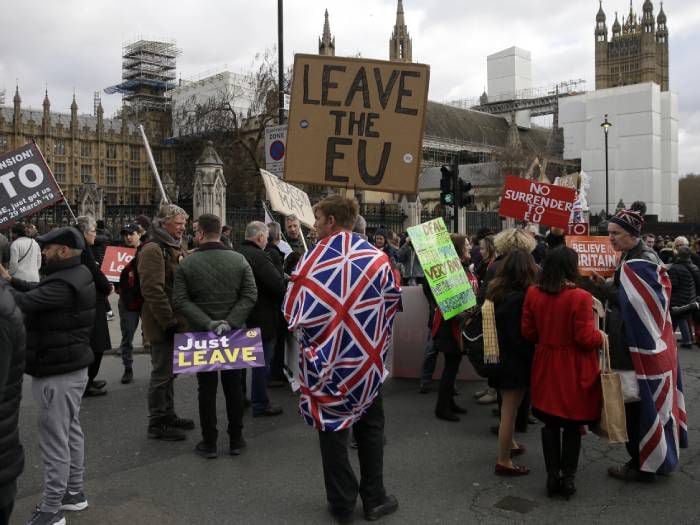 Reino Unido pide a la Unión Europea retrasar el Brexit