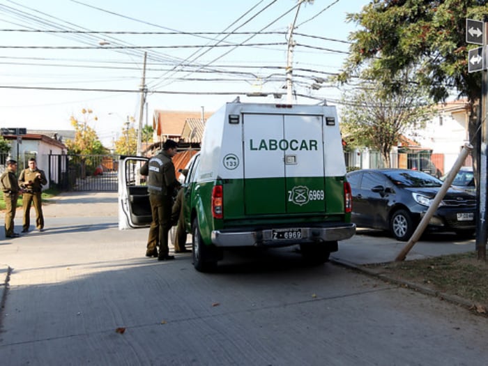 Encuentran cuerpo de una mujer de 44 años con 40 puñaladas en Pudahuel