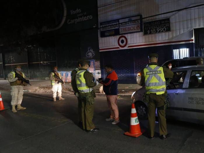 Carabineros detiene a dos falsos detectives