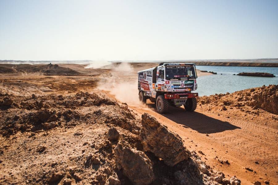 Fallas mecánicas marcan una negra jornada para Ignacio Casale en el Dakar