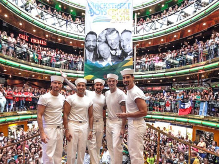 Un crucero para sus fans: el desconocido negocio de los Backstreet Boys