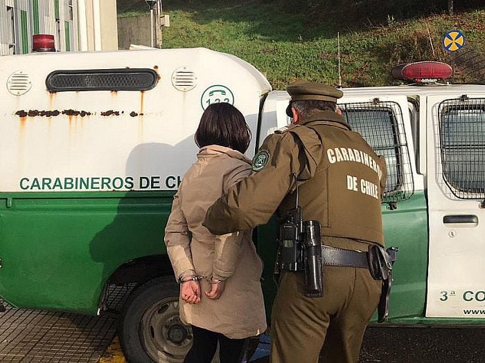 Condenan a mujer que atropelló a su amante tras discusión