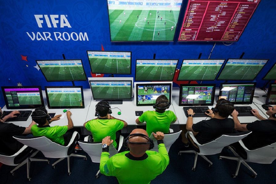 VAR funcionará desde Suiza en partido de Champions League