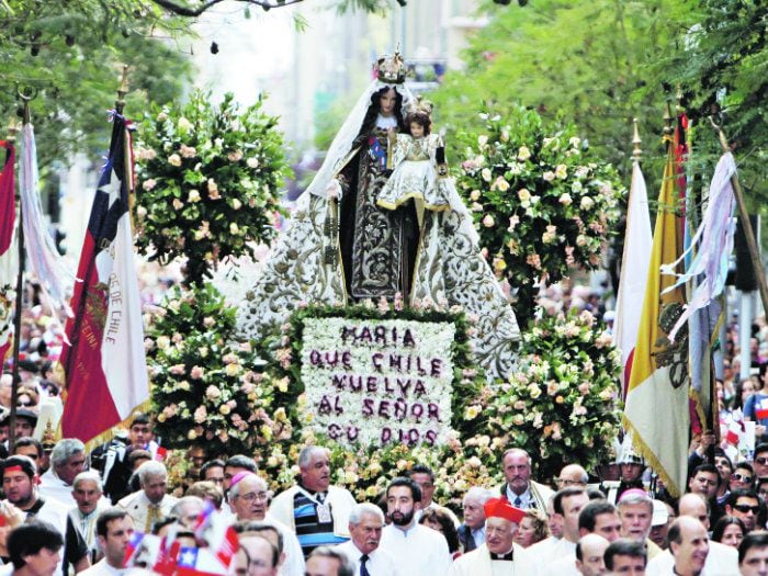 La "Madre de Chile" dará bendición a fieles en nueva procesión