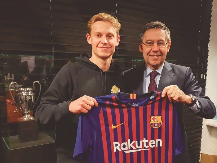 Competencia para Vidal: Barcelona ficha a Frenkie de Jong por más de 80 millones de dólares