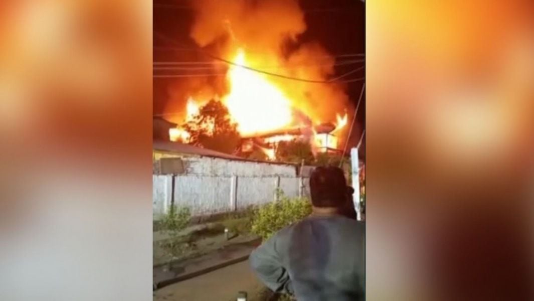 Cuatro eran niños: siete fallecidos deja incendio de grandes proporciones en Cerro Navia