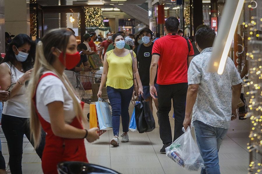 Prohíben funcionamiento de Mall Plaza Norte  por riesgo sanitario