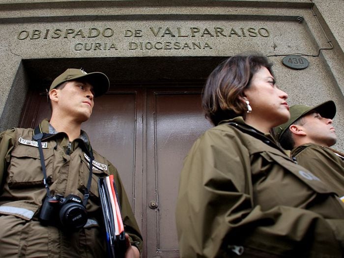 Confirman que Obispado de Valparaíso ocultó información "bajo una manta"