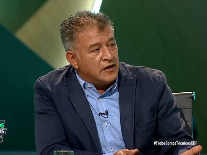 “Me da miedo asistir a ciertos estadios”: Claudio Borghi hace un crudo análisis del fútbol chileno