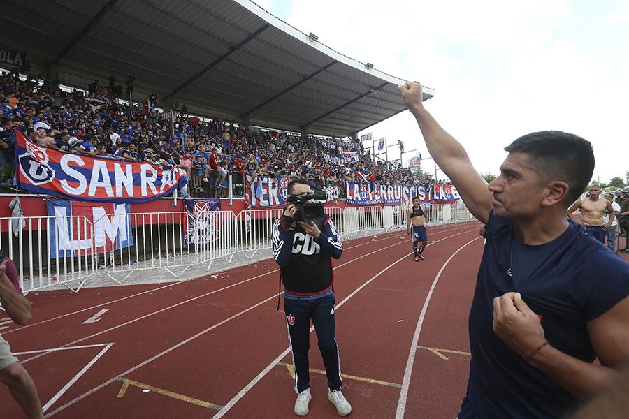 David Pizarro: "Si me necesitan, descuelgo los zapatos"