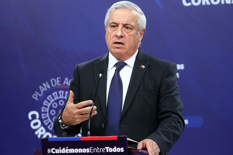 Ministro Mañalich habla por Primer Fallecido por COVID-19 en chile