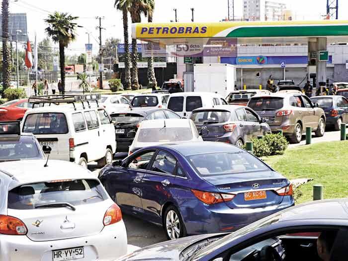 La "psicosis" colapsó ferias, cajeros y bencineras