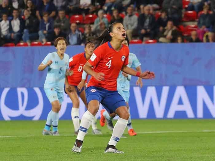 Chile estudia candidatura para ser sede del Mundial femenino de 2027