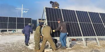 Hito 1 desmantelamiento de paneles solares (Aton)