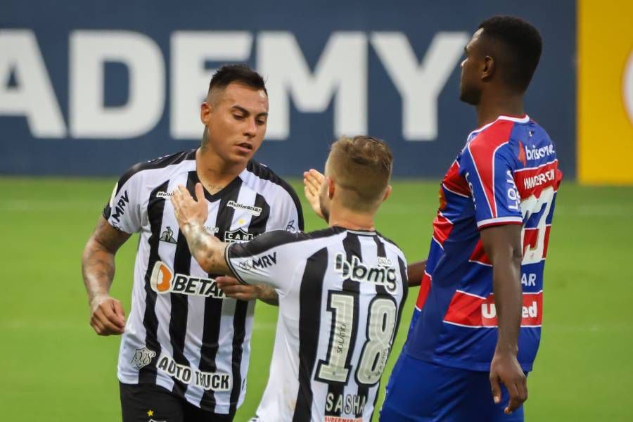 Así fue el gol de Eduardo Vargas en nuevo triunfo del Atlético Mineiro