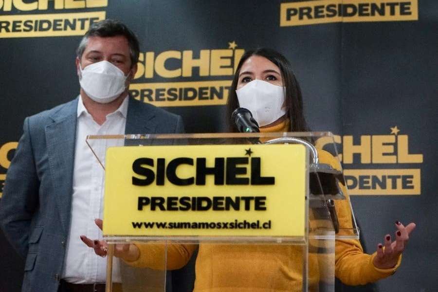 "Orgullosos": Sichel respalda a su vocera Katherine Martorell tras sumario de Contraloría