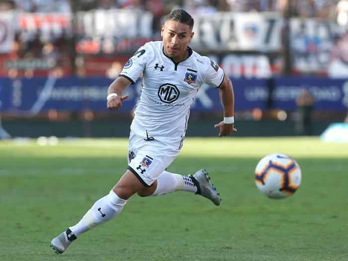 "Torta" Opazo volverá a zaga de Colo Colo ante Huachipato