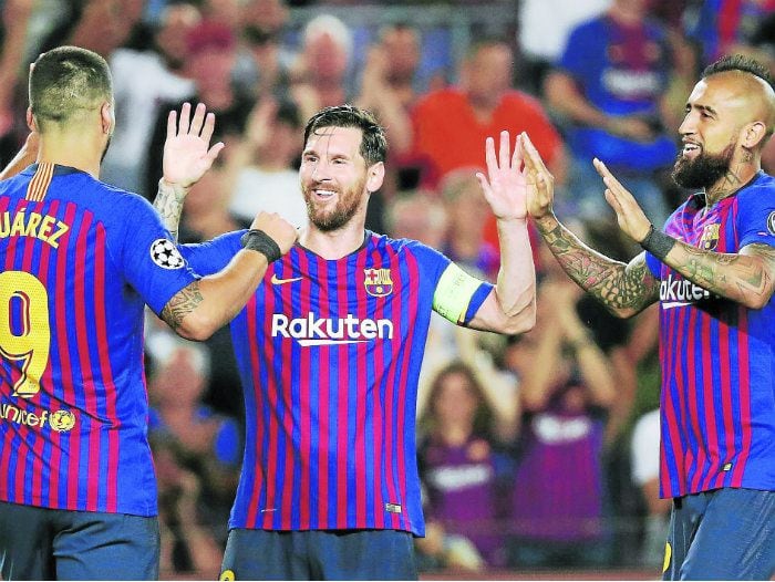 Messi zapateó en la Champions con un triplete