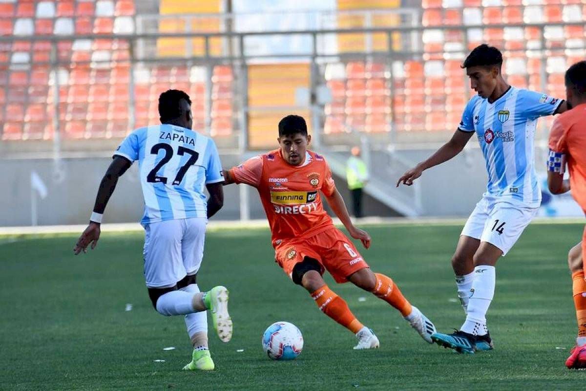 Timonel de Cobreloa promete las penas del infierno a hinchas racistas